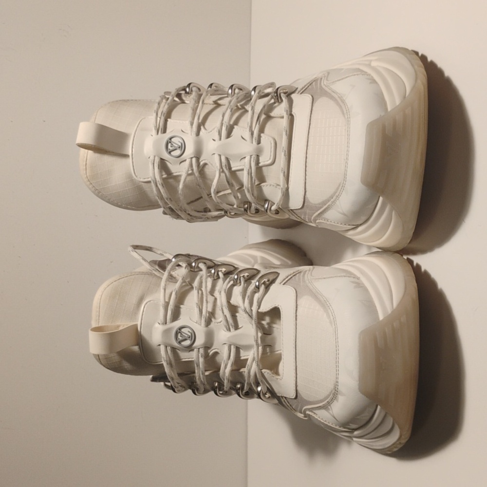 Louis Vuitton Run Away Pulse Sneakers Men's Size 10 🔥🔥🔥 - Picture 3 of 16